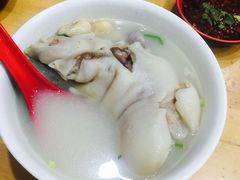 -雷祖芳老妈蹄花店