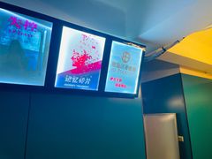 -荒岛实景沉浸密室(江汉路1店)