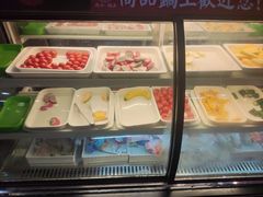 -尚品海鲜肥牛自助火锅(湖明店)