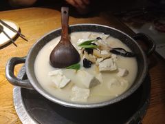 -吃饭皇帝大土家民族菜(正大广场店)
