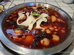 -晓彭肥肠鸡·泡椒鸡火锅(水木天地店)