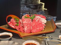 -铭牛烧肉·和牛海鲜自助(高新月牙湖店)