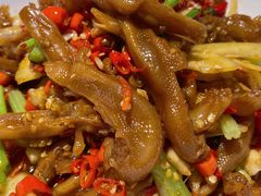 -费大厨辣椒炒肉(高铁吾悦广场店)