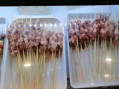 -哈尔滨小酒馆·鲜肉现穿自助烧烤(康新花园店)