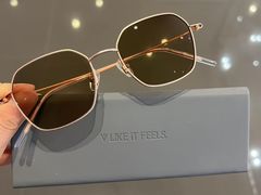 -爱视眸Eyeblling眼镜·依视路·蔡司镜片折扣店(百联南方商城购物中心)