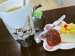 -萌喵咖啡屋(人民东路4号口M16商铺店)