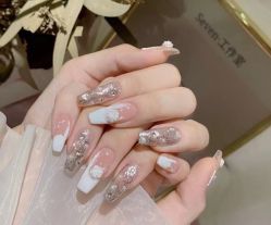 -悦指间美甲美睫