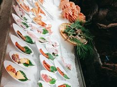 -雍容荟帝王蟹活龙虾展台自助(IFS黑金店)