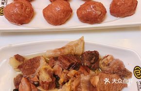 Signature Hand-Beaten Meatballs