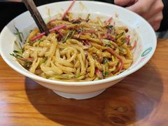 -老天桥酱肉烧饼夹肘子(天桥店)