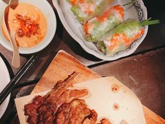 -大头虾越式风味餐厅(光明广场店)