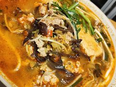-粉八·云南米线·建水烧烤(常熟路店)