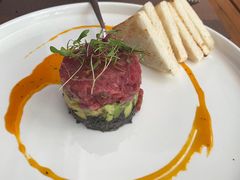 牛肉塔塔配牛油果黑橄榄酱-Solo(衡山路店)