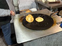 -周老三跷脚牛肉·全牛火锅(非遗传承店)