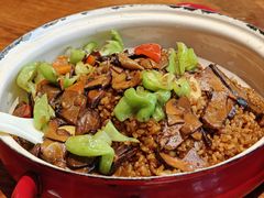 楚雄牛肝菌焖饭-老滇山寨•云南特色菜•地方菜•民族风情歌舞表演(经开区店)