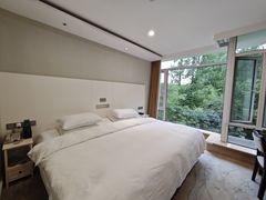 -上海怡沁园度假酒店