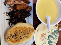 -聚首堂·特色小吃·肘子(什刹海德胜门店)