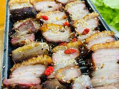 黑皮猪烤肉-龙姐私房菜(和顺古镇店)