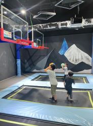 -反弹蹦床公园·亲子乐园·团建·派对(青岛融创茂店)