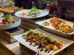 -松山湖凯悦酒店·Café自助餐厅·周末火舞秀表演