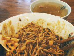 -兵哥豌豆面(雅颂居店)