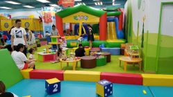 -莫莉幻想儿童乐园(郑州丹尼斯三天地店)