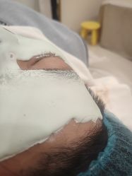 -蕾特恩专业祛痘·皮肤管理
