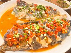 招牌剁椒鱼头-丰乐餐厅·始于1999·本地老字号