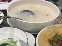-沪华海鲜大酒楼(南汇店)