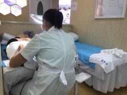 -痘院士专业祛痘皮肤管理