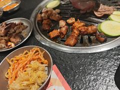 -炽城·烤肉名家(鸿达中央广场店)
