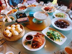 -湖泉水云间餐厅·弥勒地道菜(B座店)