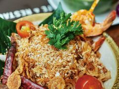 -Chom Cafe and Restaurant