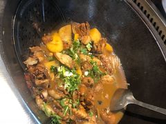 特色土鸡铁锅炖-袁小二大东北铁锅炖(吉祥村总部)