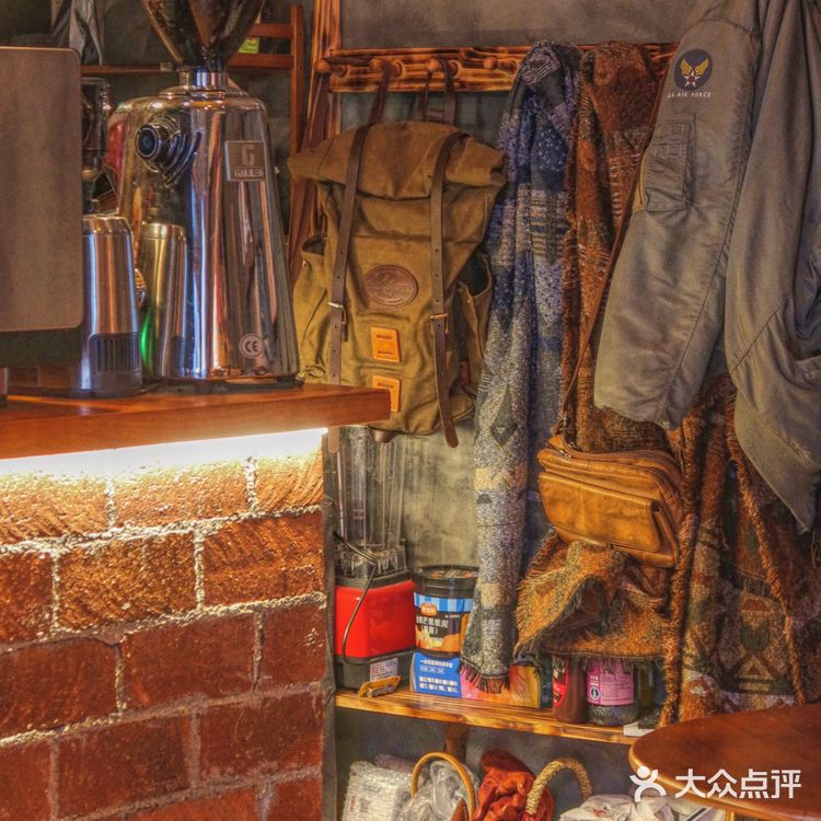 顺德新店｜老板说： 别看外面挺破烂的，其实里里面也挺破烂的🏍️