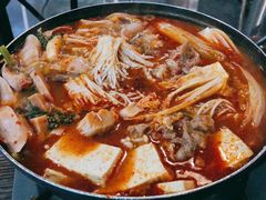 部队锅-MI WU FACTORY米屋美食工厂餐厅(绿地店)