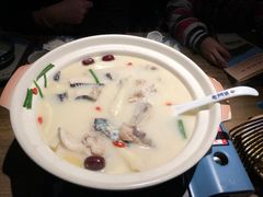 三峡江团鱼炖汤-老阿爸鲜鱼土菜(昆山花桥店)