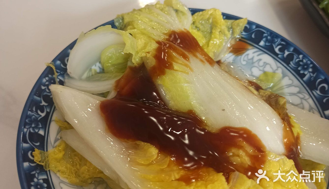 美味炖汤与特色菜的完美结合