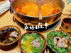 -黔诚多彩火锅(甲秀楼店)