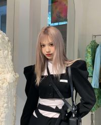 -Hello Lady发型设计