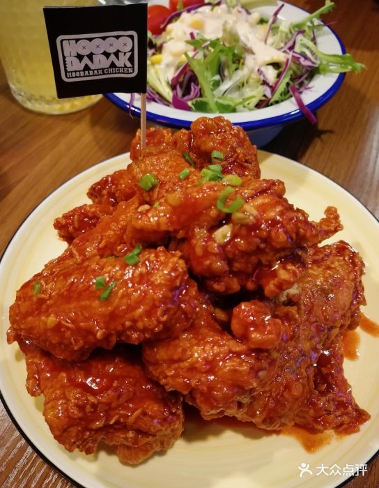 蒲来披萨-胡哒哒炸鸡fly pizza-hoodadak chicken甜辣酱炸鸡图片