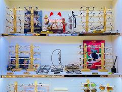 -MiRi眼镜·蔡司·星趣控·尼康控优点视觉合作店(南京东路店)