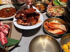 -草家酱蟹炭火烤肉店(珲春南路一店)