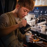 汕头探店 | 公路咖啡🟧帅气小哥在线拉花