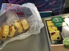 -昆明冠生园·蛋糕·面包(南强街店)