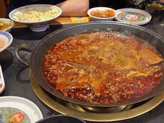 -沸炉重庆老火锅(军事博物馆店)