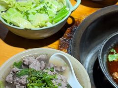 -大众跷脚牛肉馆·非遗传承单位(峨眉山店)