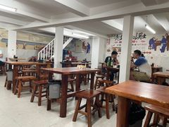-宝瑞门钉肉饼店