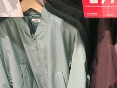 -优衣库(上海金桥国际商业广场店)