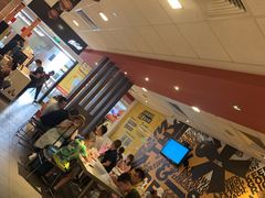 大堂-麦当劳(汉口火车站候车室店)